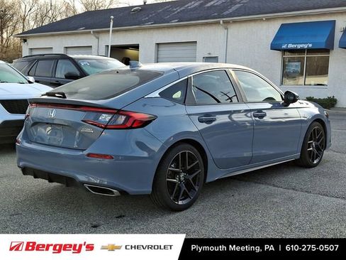 Used 2024 Honda Civic Sport Touring image 8