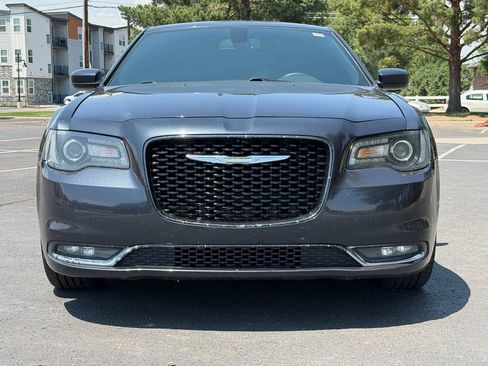Used 2019 Chrysler 300 S AWD/4WD image 12
