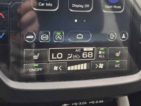 Used 2025 Subaru Forester Premium AWD/4WD image 19