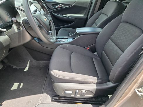 Used 2024 Chevrolet Malibu LT FWD image 12