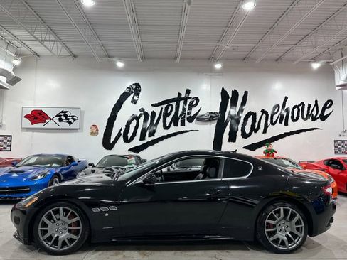 Used 2012 Maserati GranTurismo S image 2
