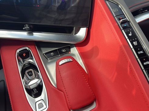 Used 2024 Chevrolet Corvette Stingray Preferred Conv RWD image 19