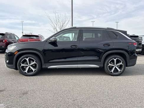 New 2026 Volkswagen Tiguan SE FWD image 2