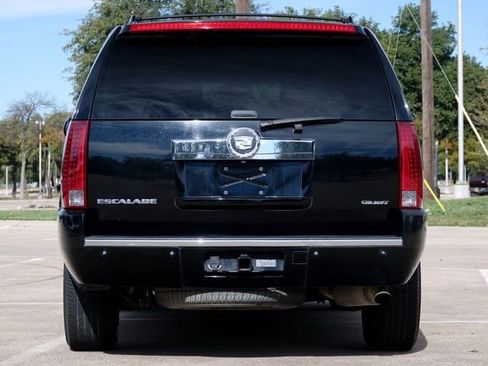 Used 2007 Cadillac Escalade 2WD w/ Information Package image 18