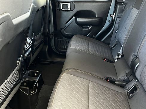 New 2025 Jeep Gladiator Mojave image 22