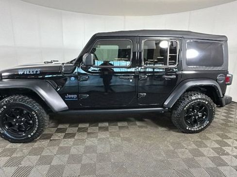 Used 2023 Jeep Wrangler Unlimited w/ Cold Weather Group AWD/4WD image 6