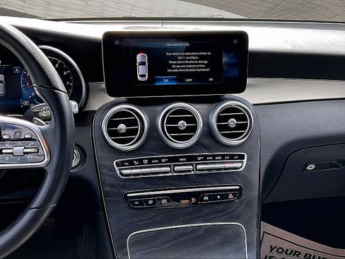 Used 2022 Mercedes-Benz GLC 300 w/ Premium Package Lite image 5