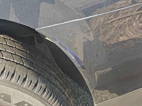 Used 2021 Chevrolet Suburban LT image 45