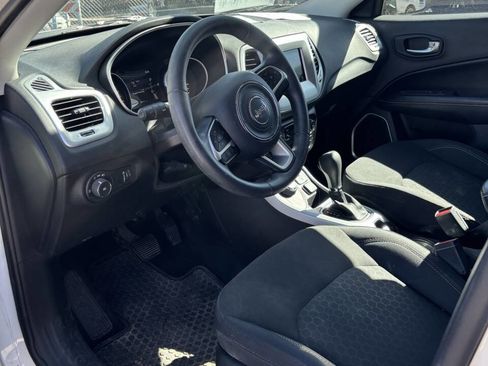 Used 2019 Jeep Compass Sport image 6