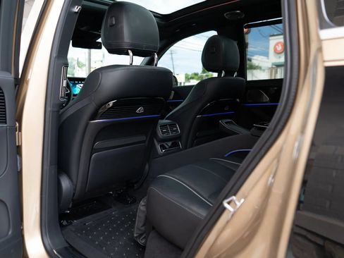 Used 2023 Mercedes-Benz Maybach GLS 600 4MATIC image 24