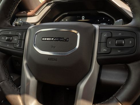 Used 2023 GMC Sierra 1500 Denali w/ Denali Reserve Package AWD/4WD image 30