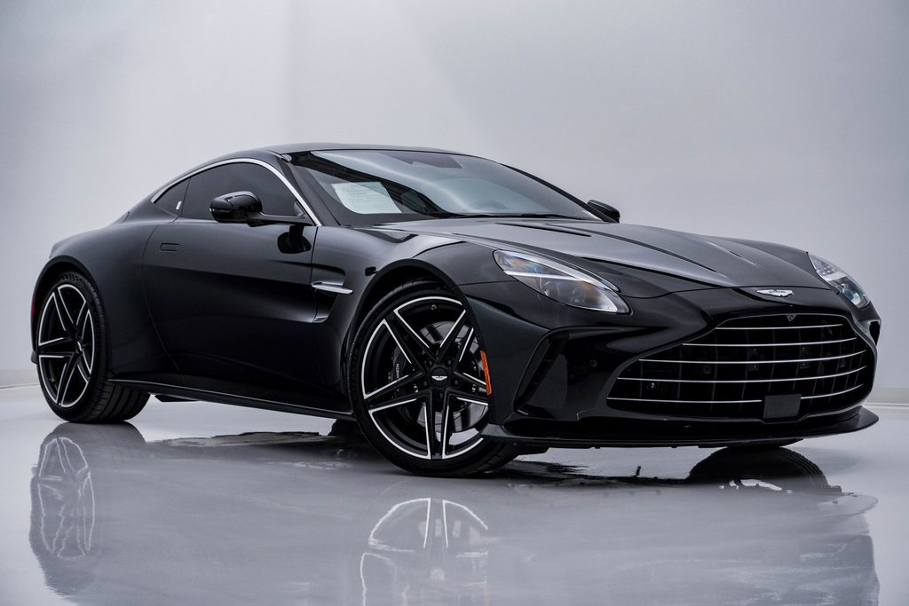 Used 2026 Aston Martin V8 Vantage Roadster RWD image 1