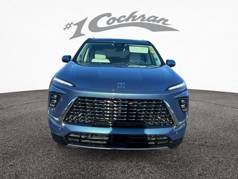 New 2026 Buick Enclave Avenir w/ Super Cruise Package image 2