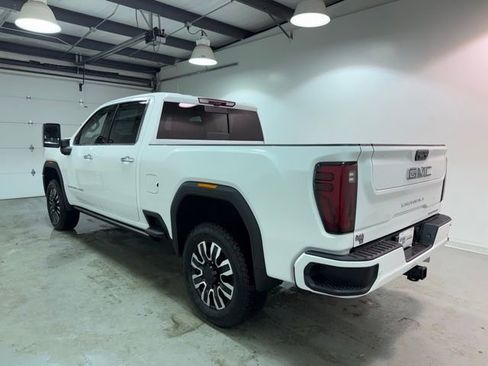 New 2026 GMC Sierra 2500 Denali Ultimate image 4
