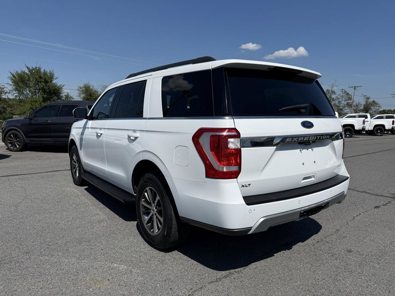Used 2020 Ford Expedition XLT w/ Equipment Group 201A RWD image 4