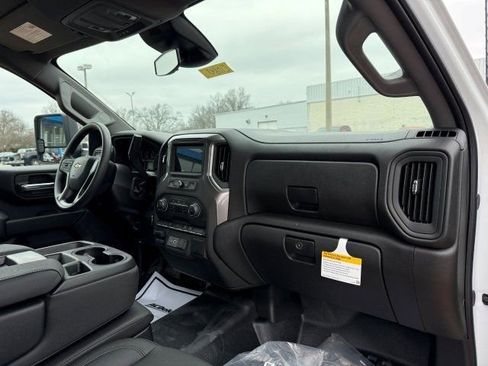 New 2025 Chevrolet Silverado 2500 W/T RWD image 18