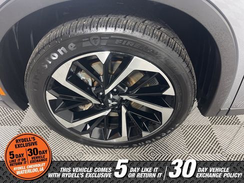 Used 2023 Mitsubishi Outlander SE image 12