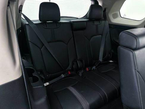 Used 2023 Honda Pilot Touring image 36