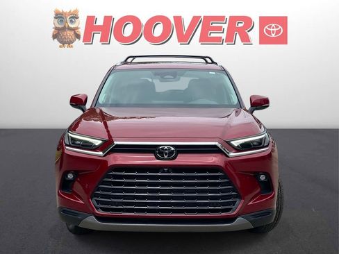 Used 2026 Toyota Grand Highlander AWD image 6