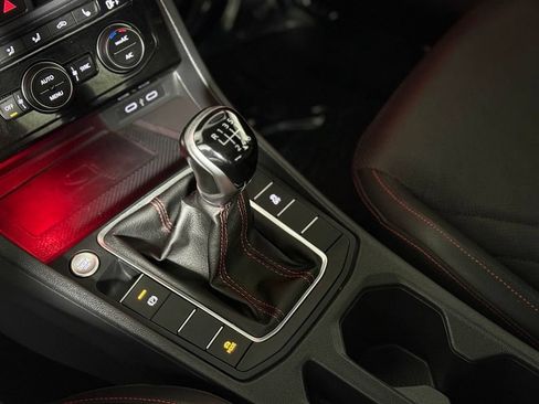 Used 2022 Volkswagen Jetta GLI Autobahn FWD image 16