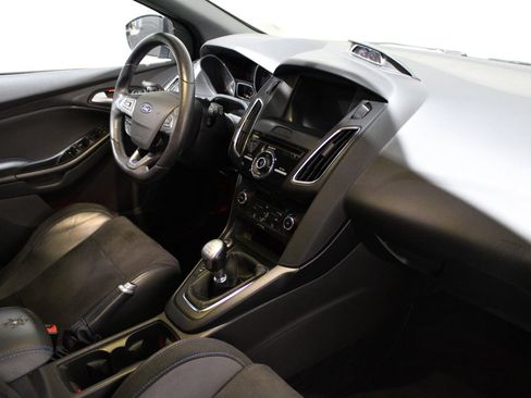 Used 2017 Ford Focus RS image 21