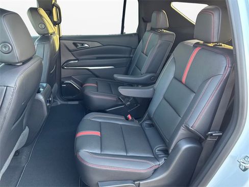 New 2026 Chevrolet Traverse RS image 13