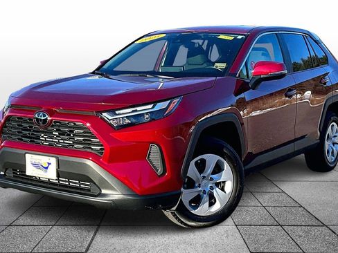 Used 2025 Toyota RAV4 LE image 12