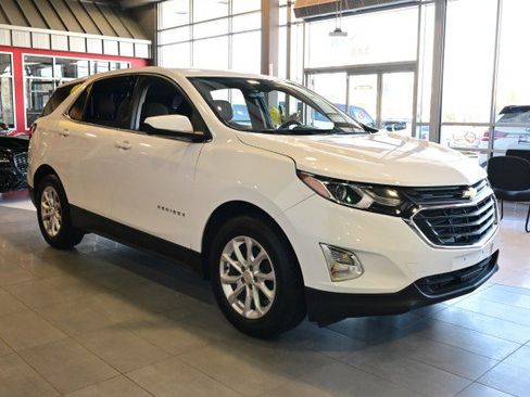 Used 2019 Chevrolet Equinox LT image 3