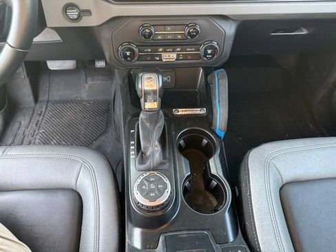 Used 2023 Ford Bronco Black Diamond AWD/4WD image 17