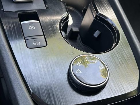 Used 2023 Nissan Rogue SV AWD/4WD image 33