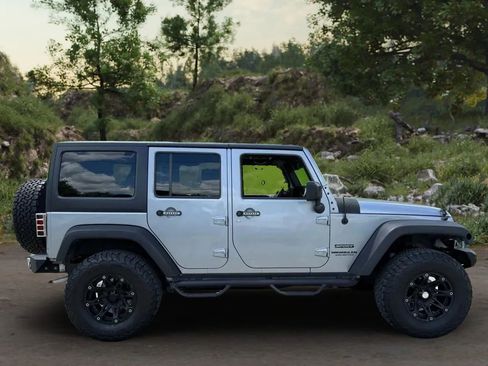 Used 2017 Jeep Wrangler Unlimited Sport w/ Quick Order Package 24S image 8