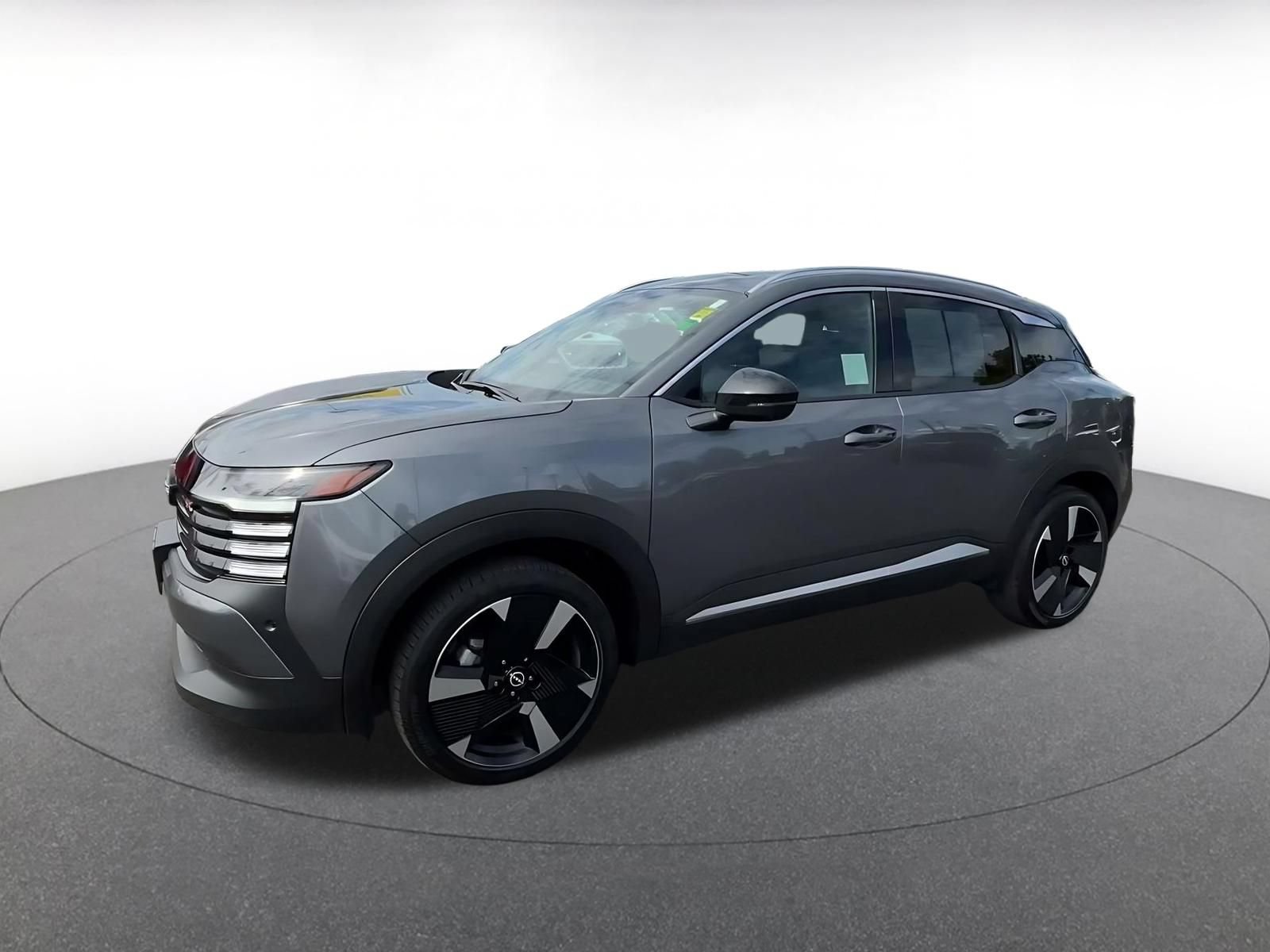Used 2026 Nissan Kicks SR AWD/4WD image 7