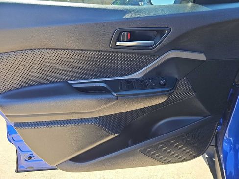 Used 2020 Toyota C-HR LE image 13