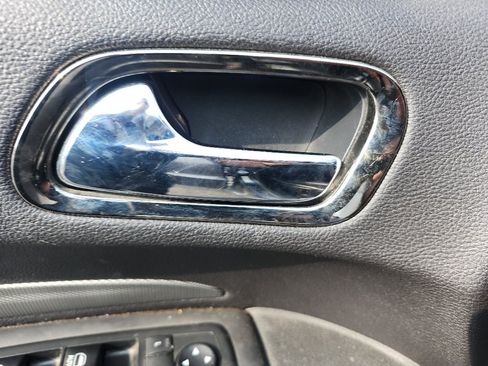 Used 2018 Dodge Durango R/T w/ Technology Group AWD/4WD image 18