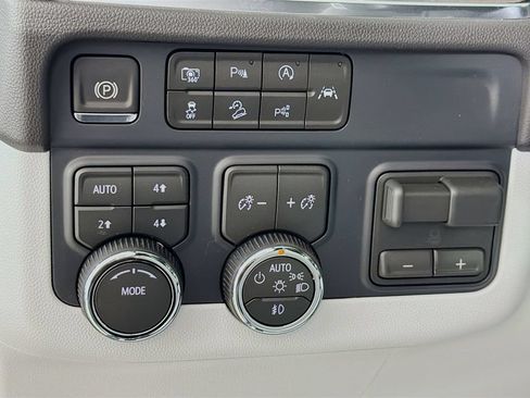 New 2026 Chevrolet Tahoe Premier AWD/4WD image 10