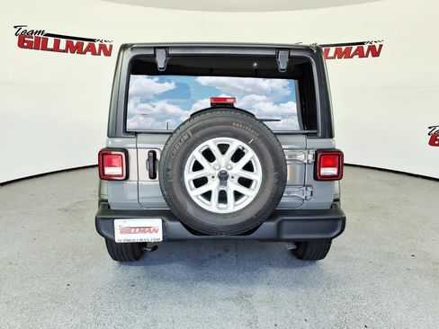 Used 2023 Jeep Wrangler Sport AWD/4WD image 11