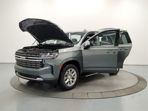 Used 2023 Chevrolet Tahoe Premier image 11