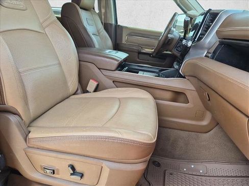 Used 2022 RAM 2500 Limited AWD/4WD image 21