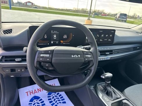 Used 2025 Kia K4 FWD image 22