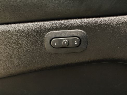 Used 2021 Jeep Grand Cherokee Limited image 46