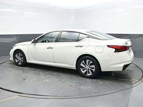 Used 2021 Nissan Altima 2.5 S image 4