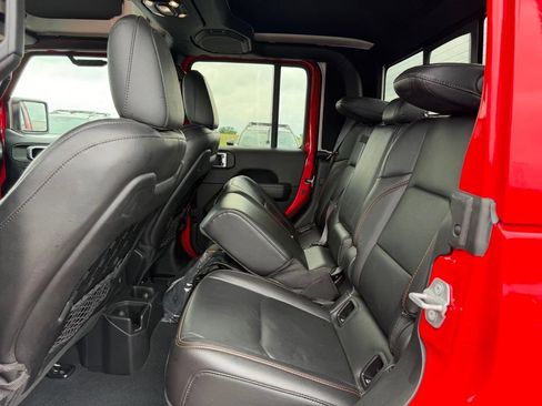 Used 2022 Jeep Gladiator Mojave w/ LED Lighting Group AWD/4WD image 15