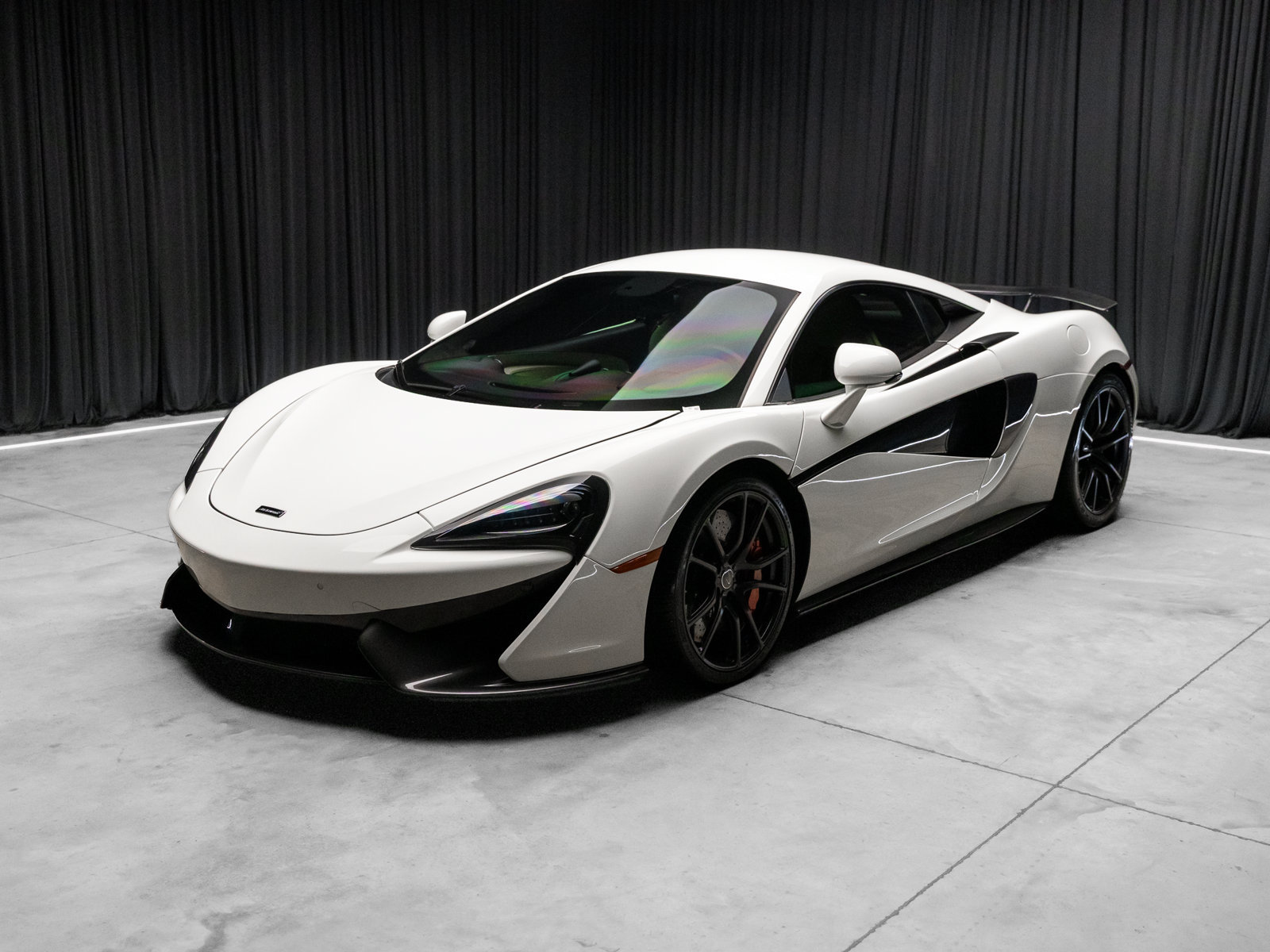 Used 2016 McLaren 570S Coupe RWD image 24