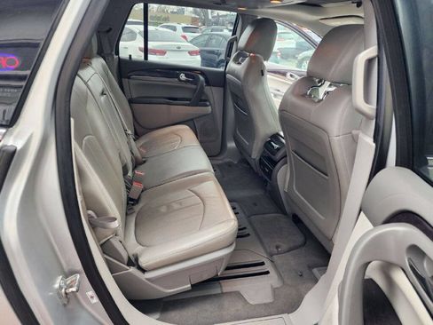 Used 2017 Buick Enclave Premium image 13