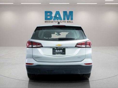 Certified 2022 Chevrolet Equinox LS AWD/4WD image 6