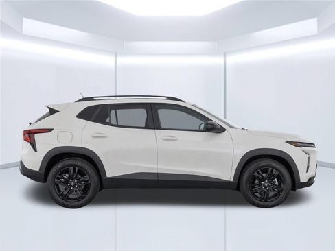 New 2026 Chevrolet Trax ACTIV w/ Driver Confidence Package FWD image 10