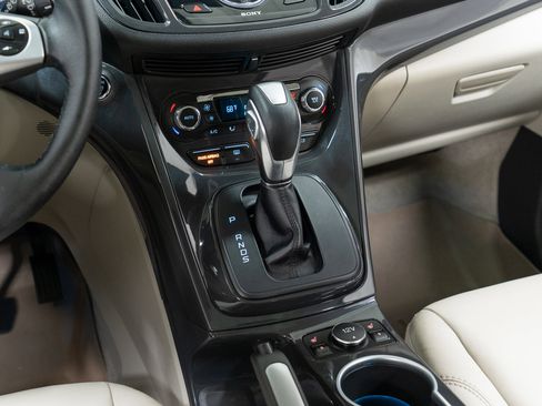 Used 2015 Ford Escape Titanium AWD/4WD image 20