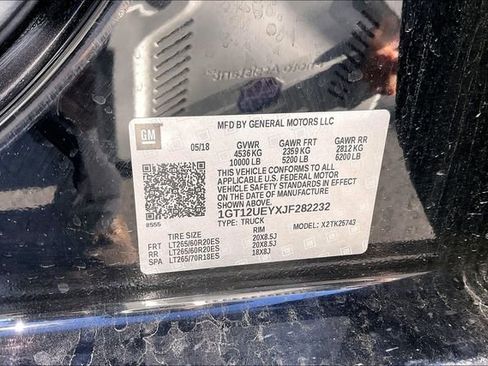 Used 2018 GMC Sierra 2500 Denali w/ Duramax Plus Package AWD/4WD image 36