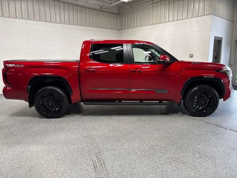 Used 2025 Toyota Tundra Platinum AWD/4WD image 8