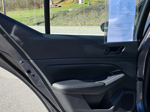 Used 2025 Nissan Altima 2.5 SV image 18